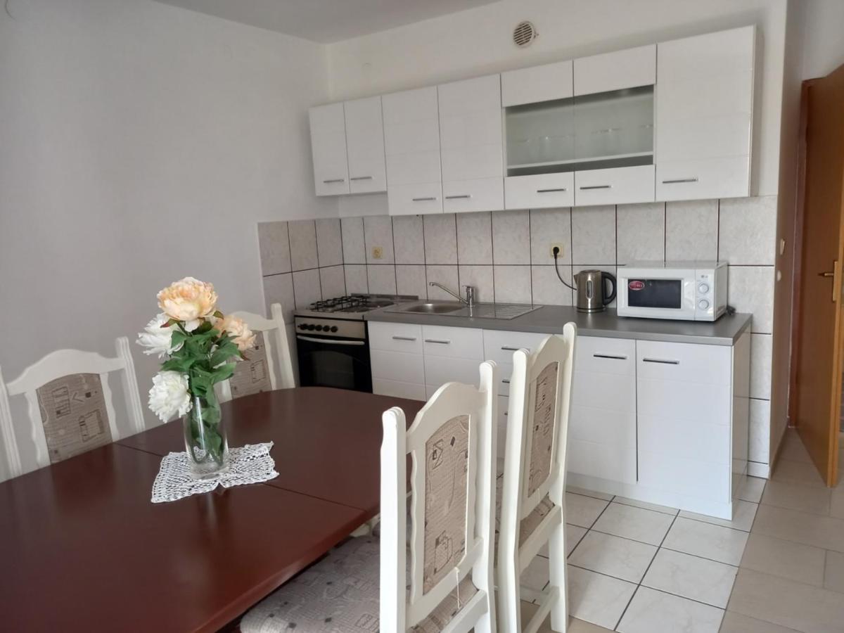 Apartments Vrdoljak Pag Town Zewnętrze zdjęcie