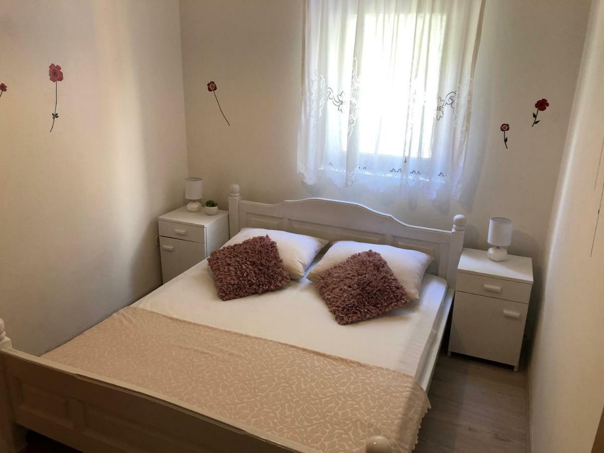 Apartments Vrdoljak Pag Town Zewnętrze zdjęcie